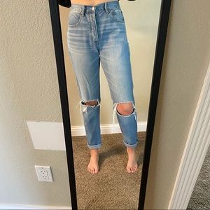 American Eagle Mom Jean